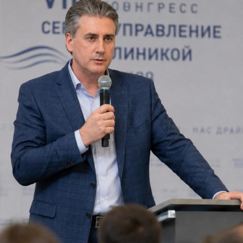 Конфликт в команде клиники: как руководителю не потерять деньги и авторитет
